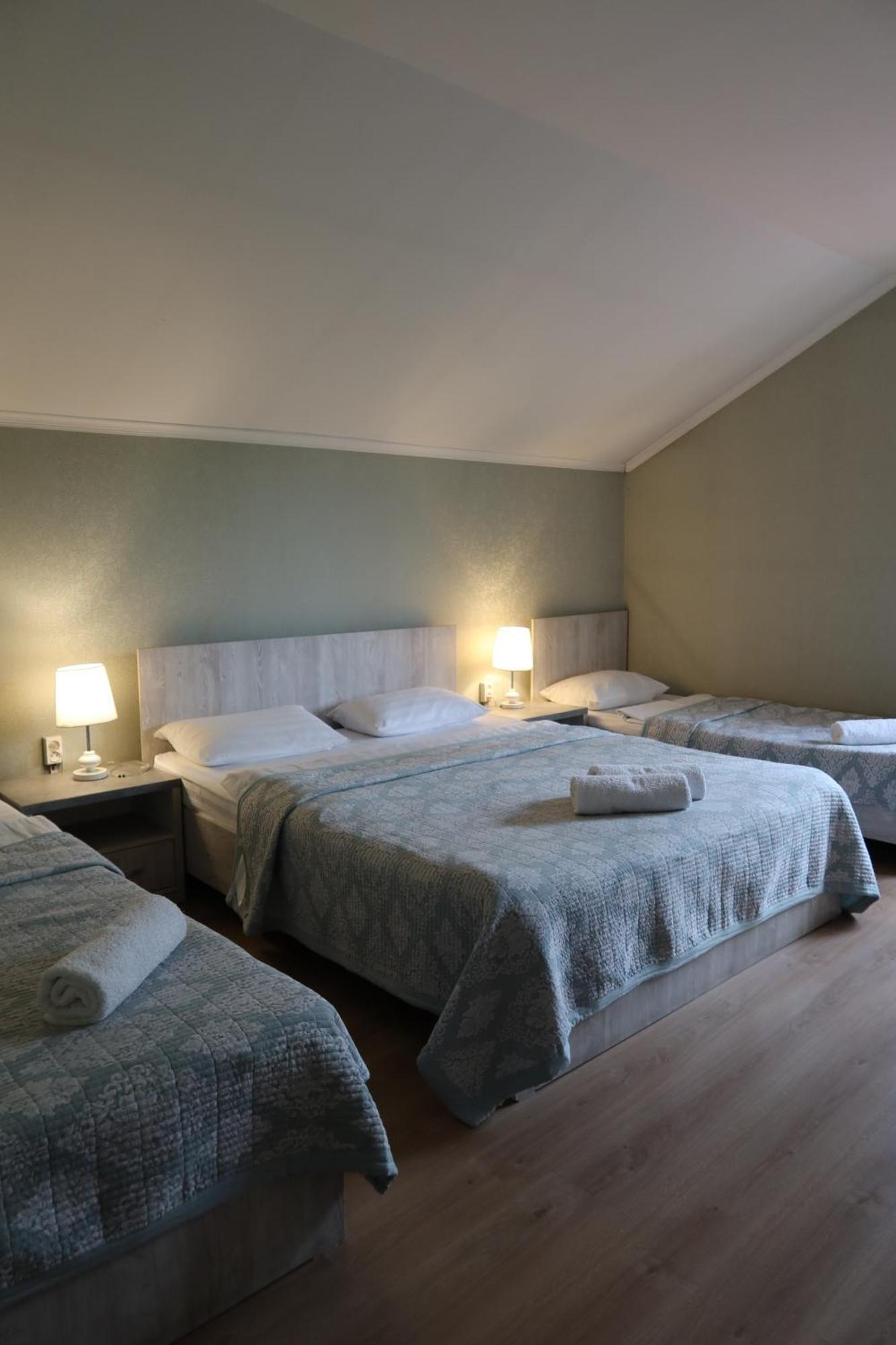 Lavitor Hotel บิชเคก ภายนอก รูปภาพ