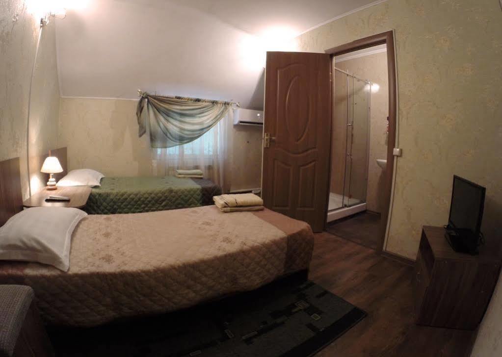 Lavitor Hotel บิชเคก ภายนอก รูปภาพ